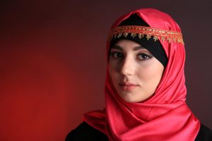 ペルシャ人とアラブ人の違いは?特徴や宗教は?顔は美人が多い?